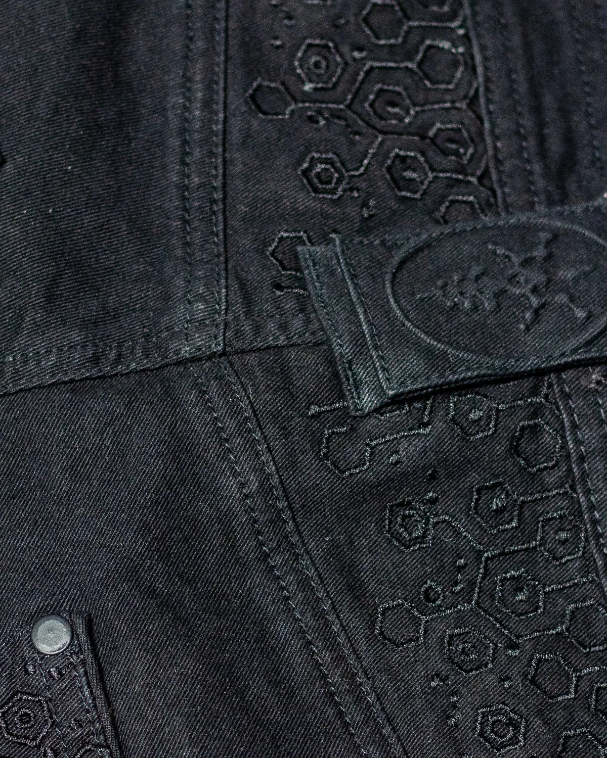 Corsaire Men / Stretchy Denim Digital Embroidery - Black KAMBOZII